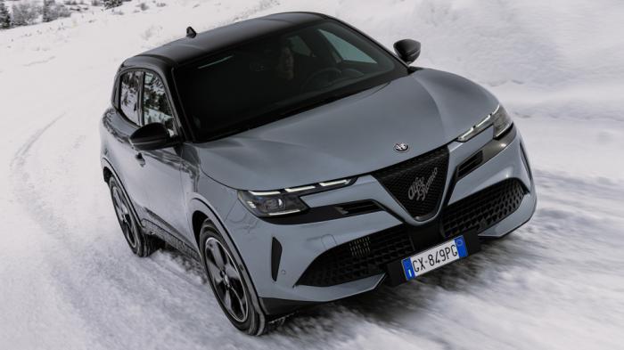Η τιμή της νέας Alfa Romeo Junior Ibrida Q4 στην Ελλάδα